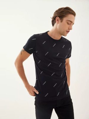 REMERA FULL PRINT AIRBORN NEGRO