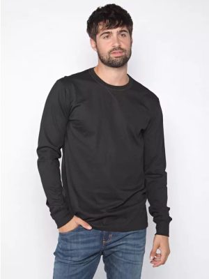 REMERA WIDHAM NEGRO