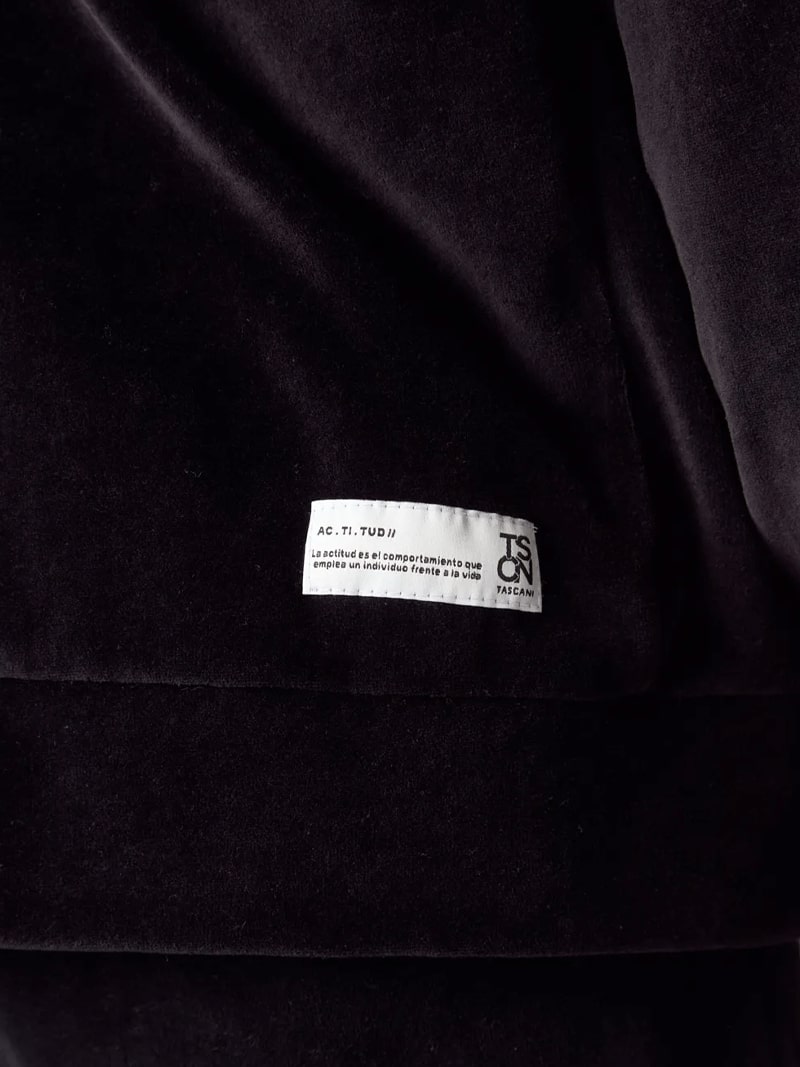 BUZO CLASSY NEGRO - Imagen 3