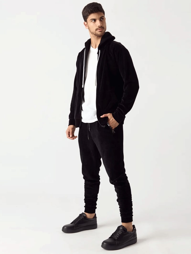 BUZO CLASSY NEGRO - Imagen 4