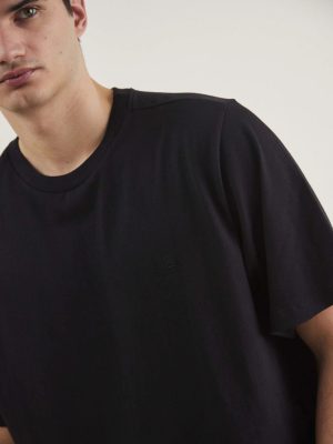 REMERA OVER BAHIA NEGRO