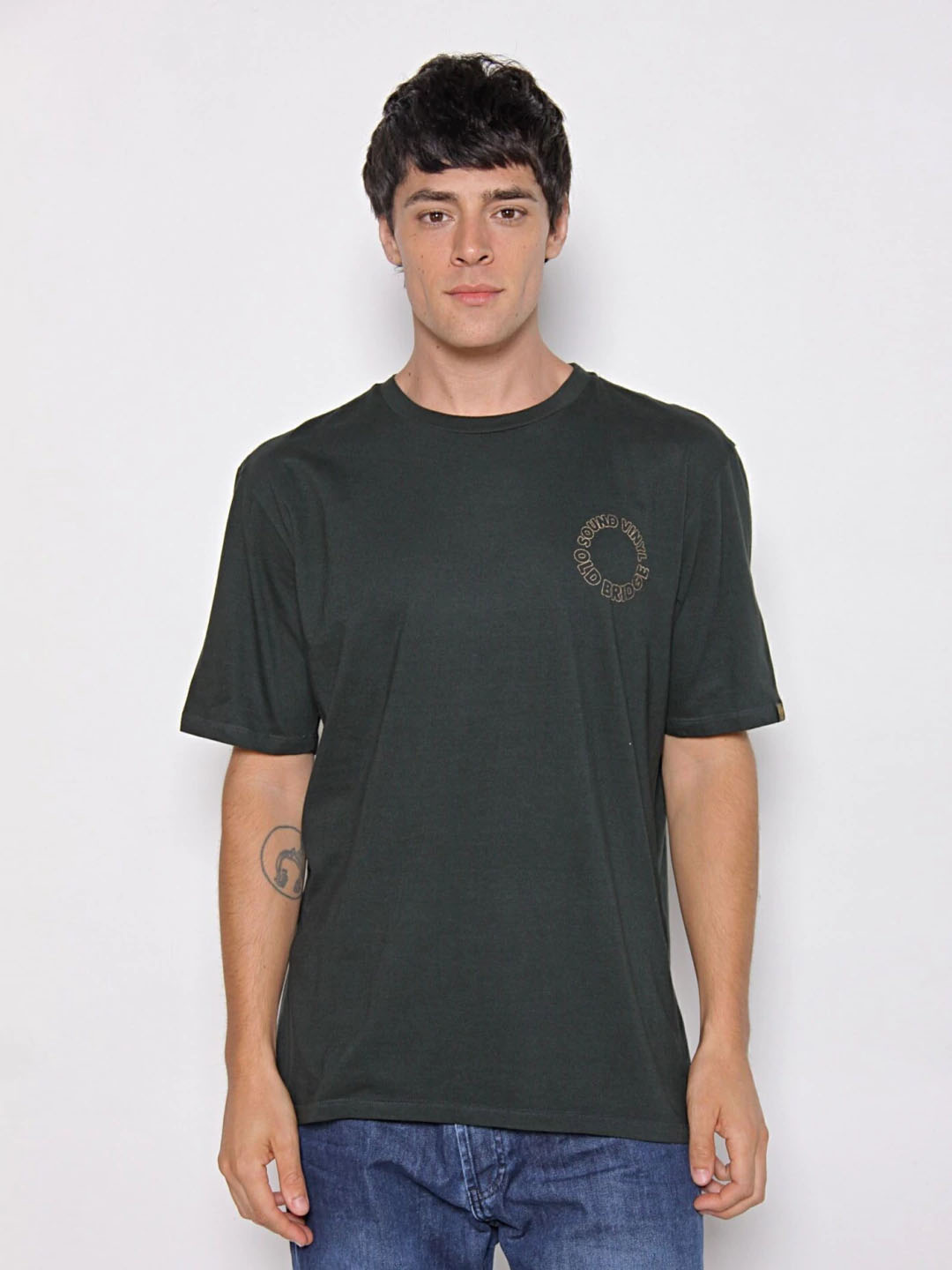 REMERA SOUND VERDE OSCURO - Imagen 5