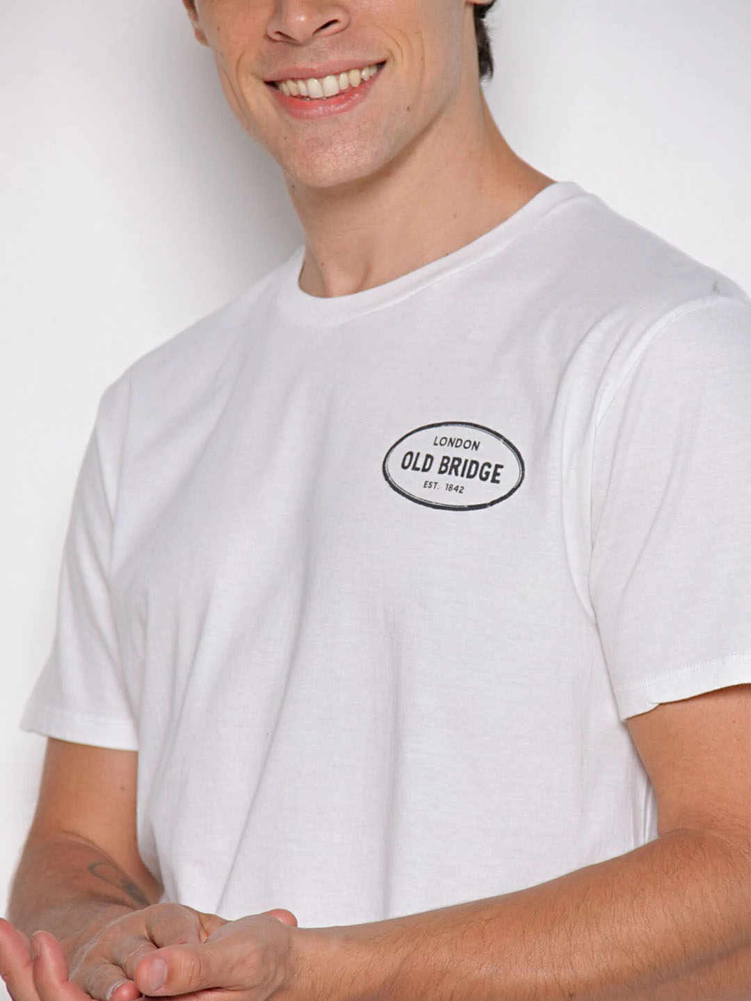 REMERA TRUST CRUDO - Imagen 5