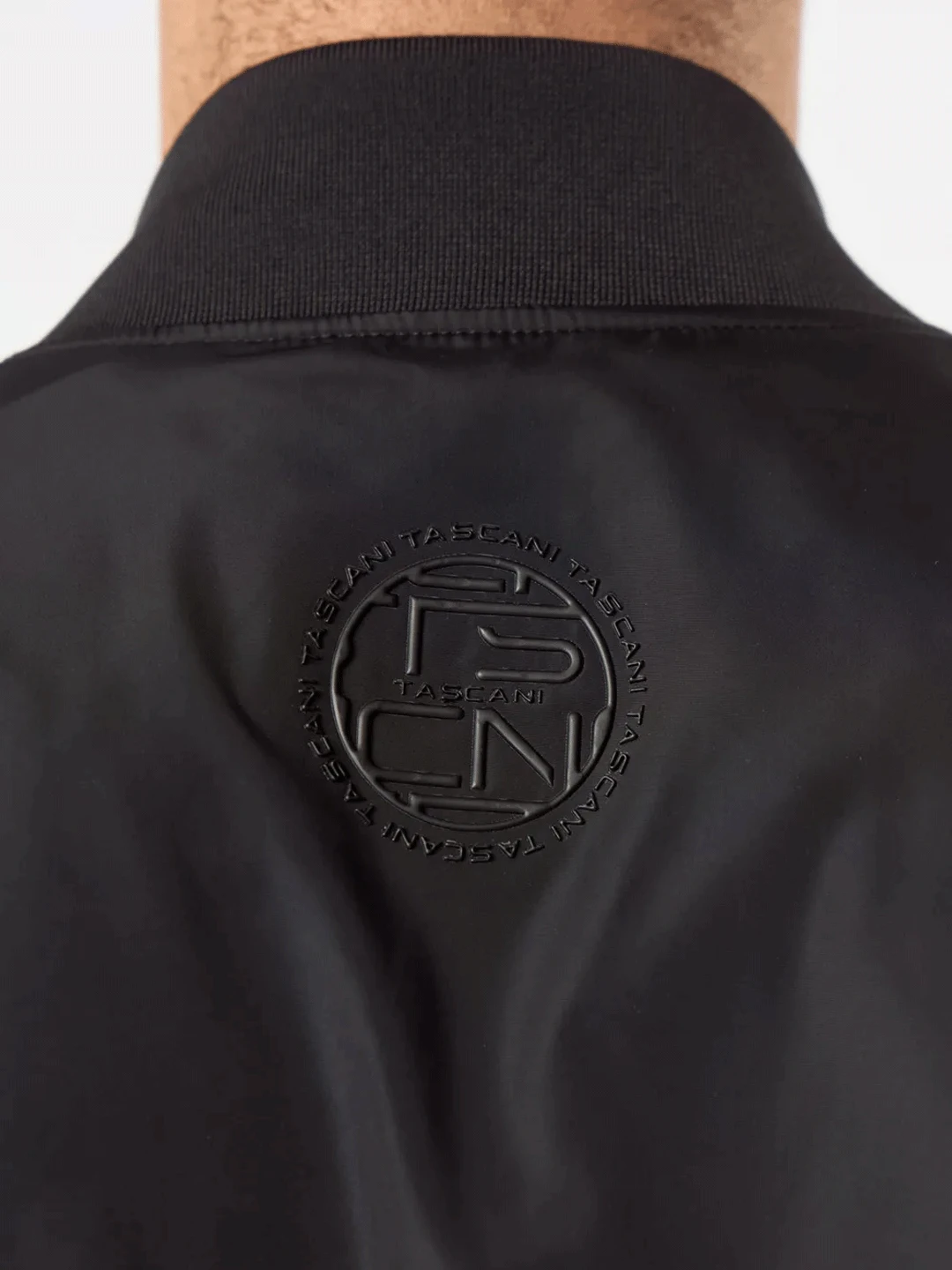 CAMPERA RENAX PLUS NEGRO - Imagen 4