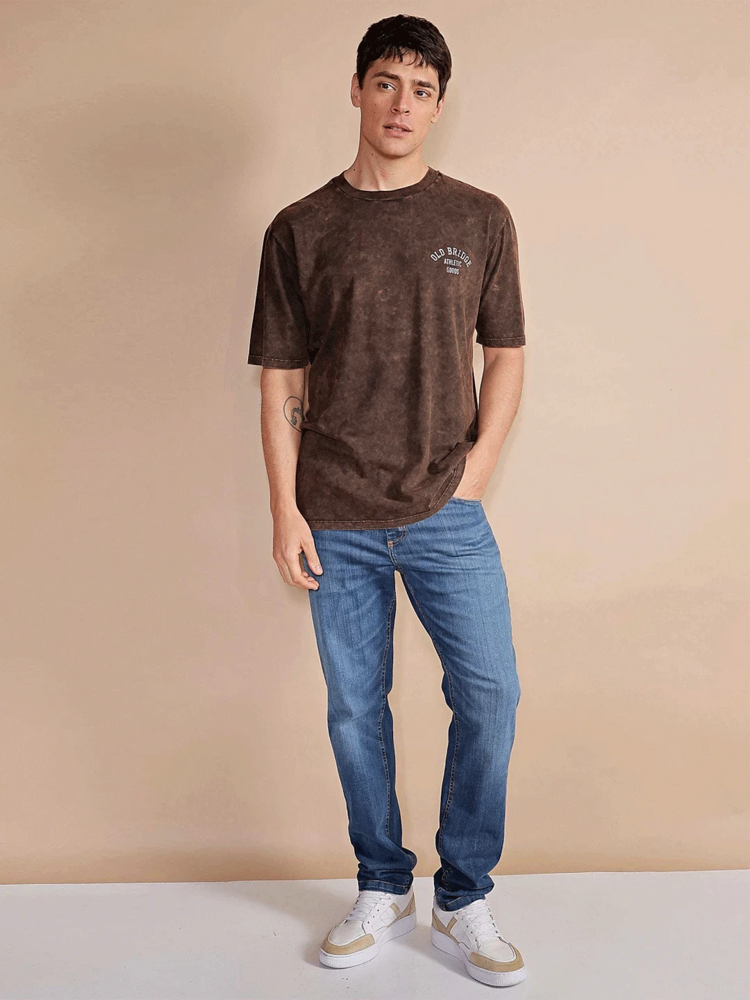 REMERA BOX MARRON OSCURO - Imagen 4