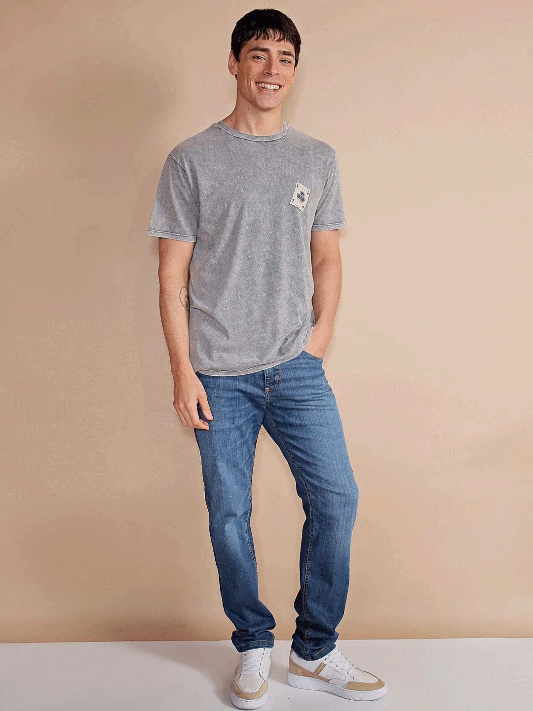 REMERA POKER GRIS MEDIO - Imagen 5